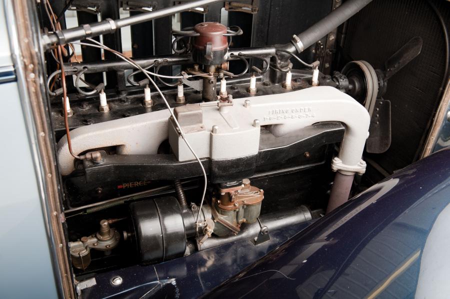  Pierce-Arrow Model 54 Club Brougham 1932 года  (фото 7 из 20)